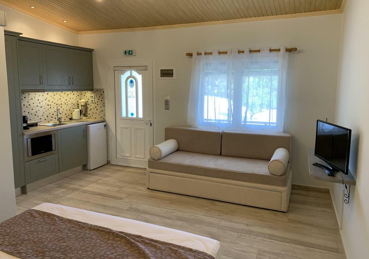 Iliovasilema Aparthotel Plati  Eksteriør bilde